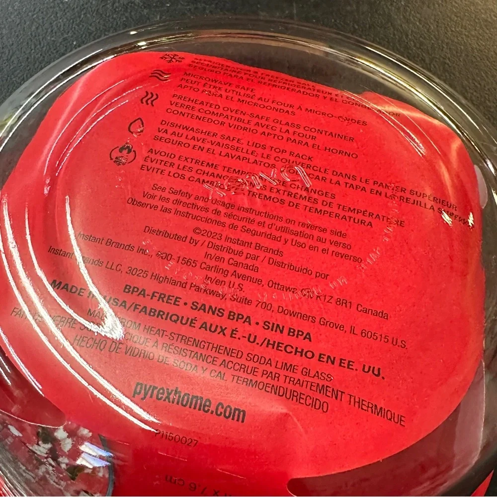 Pyrex 7203 7-Cup Round Glass Food Storage‎ Bowl w/ 7402-PC Poppy Red Lid Cover
